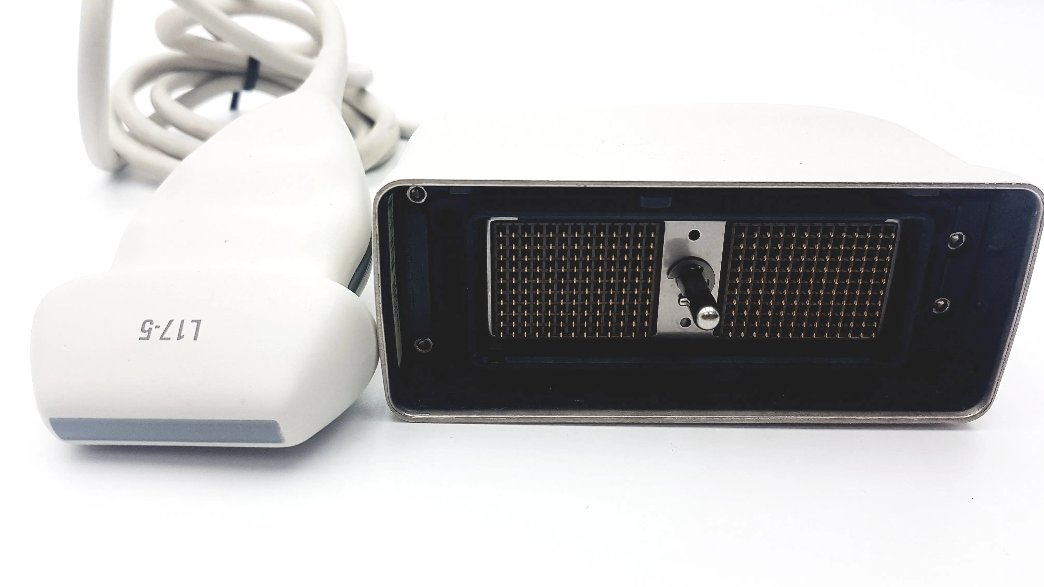 Load image into Gallery viewer, A Biomedical Service Philips Ultrasound L17-5 Array Ultrasound Transducer 500.00