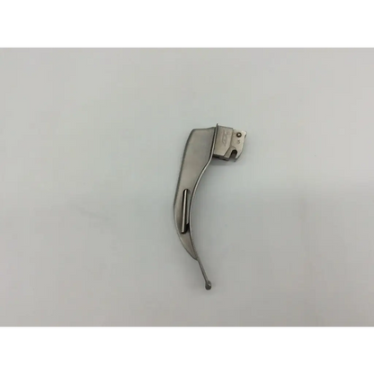 Stainless steel adc laryngoscope blade mac 3 with curved elongated design and small tip for medical use