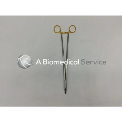 Aesculap bm047r needle holder with gold-handled surgical forceps and stainless steel jaws for precise needle control