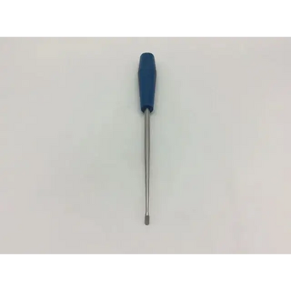 Blue-handled aesculap fg095r sypert tamper 5x15mm with metallic shaft and flat tip precision screwdriver
