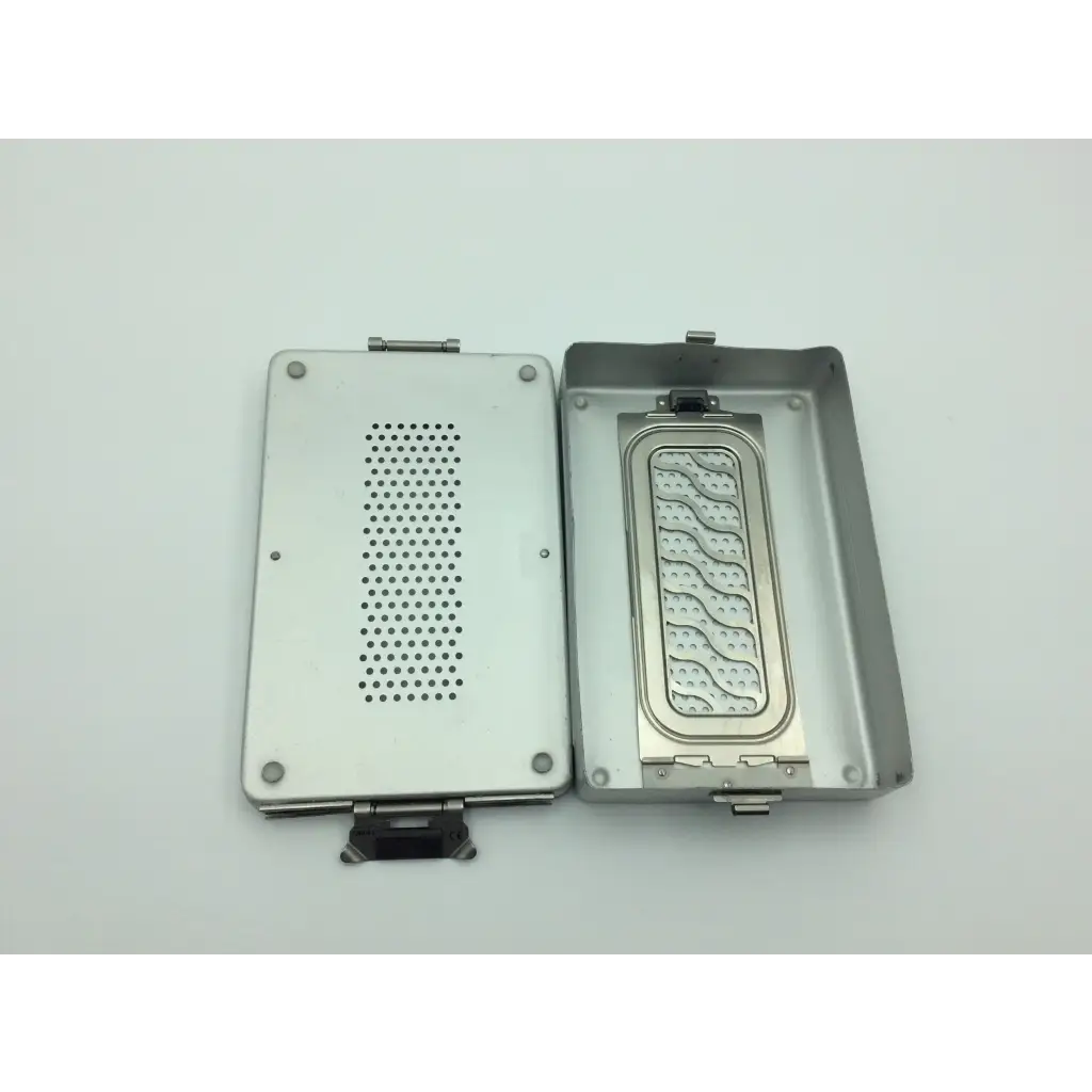 Load image into Gallery viewer, AESCULAP Locking Lid Filter Retainers JK098 Sterilization