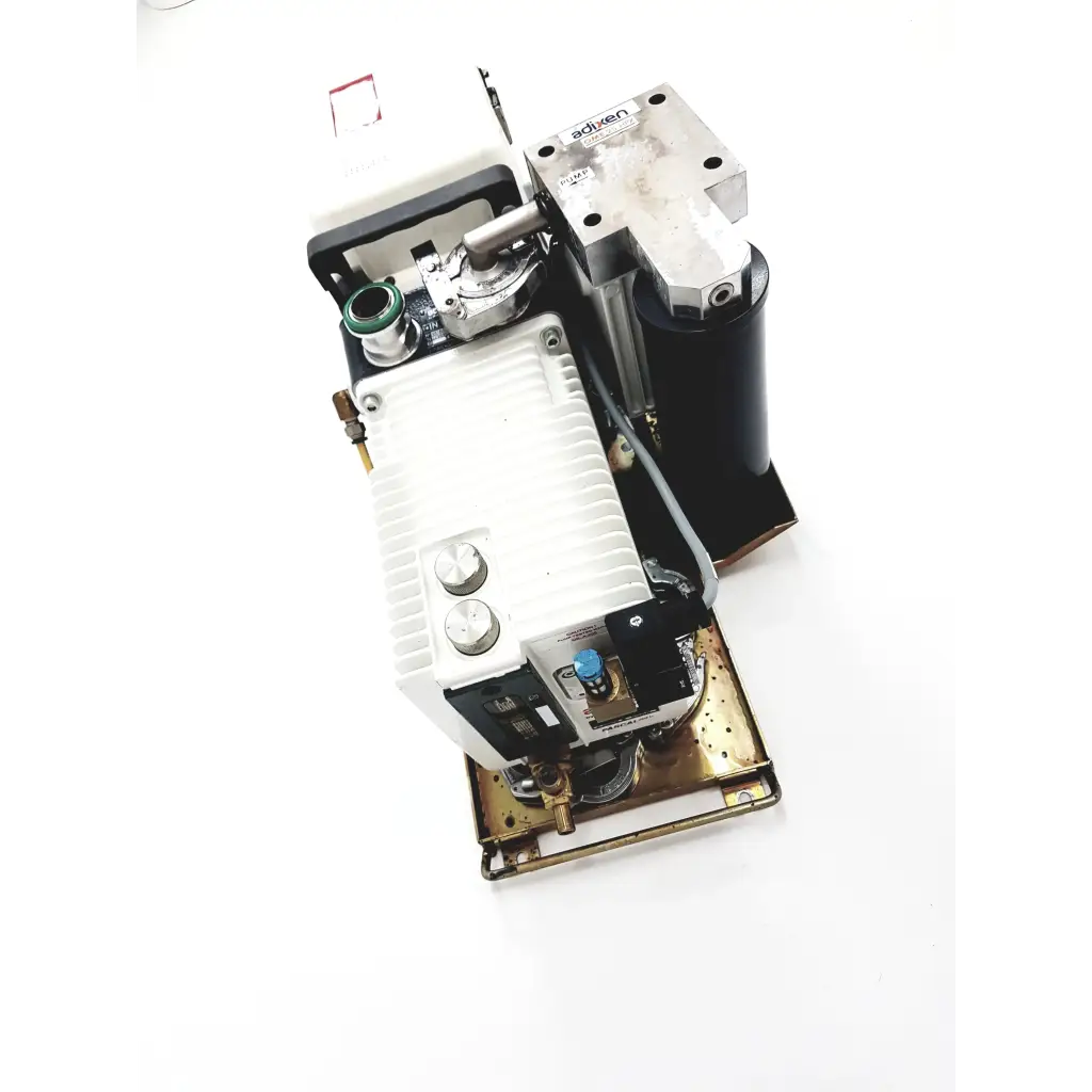 Load image into Gallery viewer, ALCATEL ADIXEN 2021I VACUUM PUMP ROTARY VANE 115 VAC