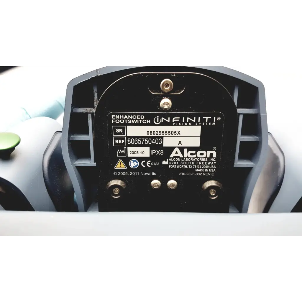 Load image into Gallery viewer, ALCON Infiniti Vision System Enhanced Footswitch 8065750403