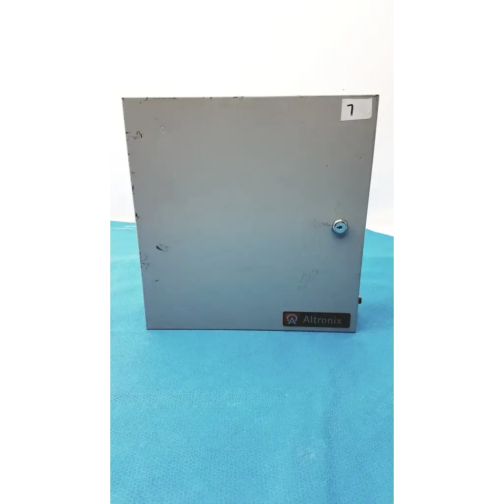 Reuse Medical Altronix AL400ULX Power Supply/Charger - 12VDC or 24VDC Medical Cables & Cords, second-hand product photo 1