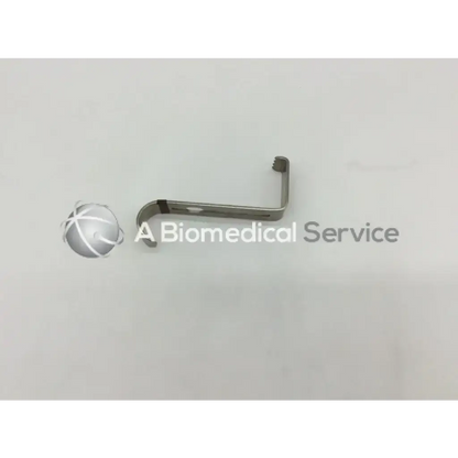 Silver arthrex ar-8170-35c orthopedic modular soft tissue retractor blade with curved l-shaped design and textured grip ends