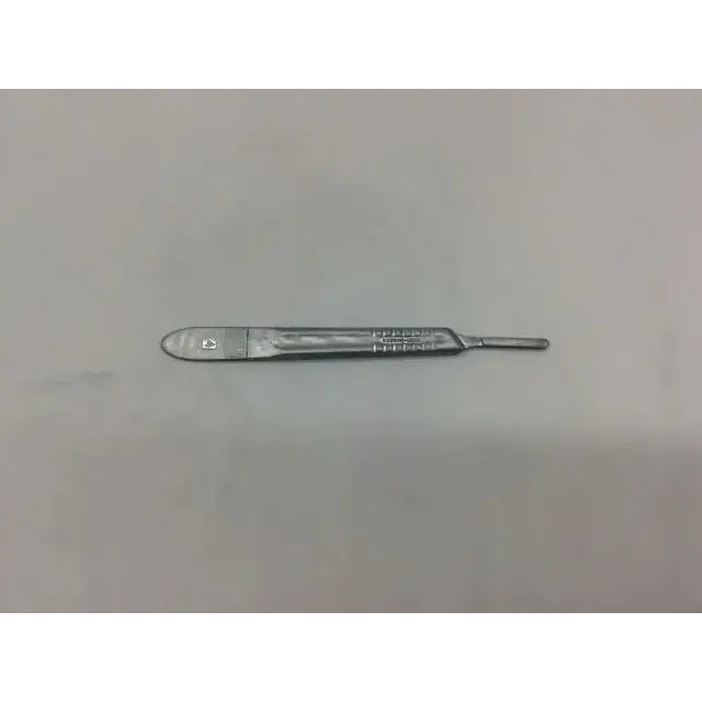 Load image into Gallery viewer, Bard-Parker 371030 Surgical Scalpel Handle 4’’ 0-60mm