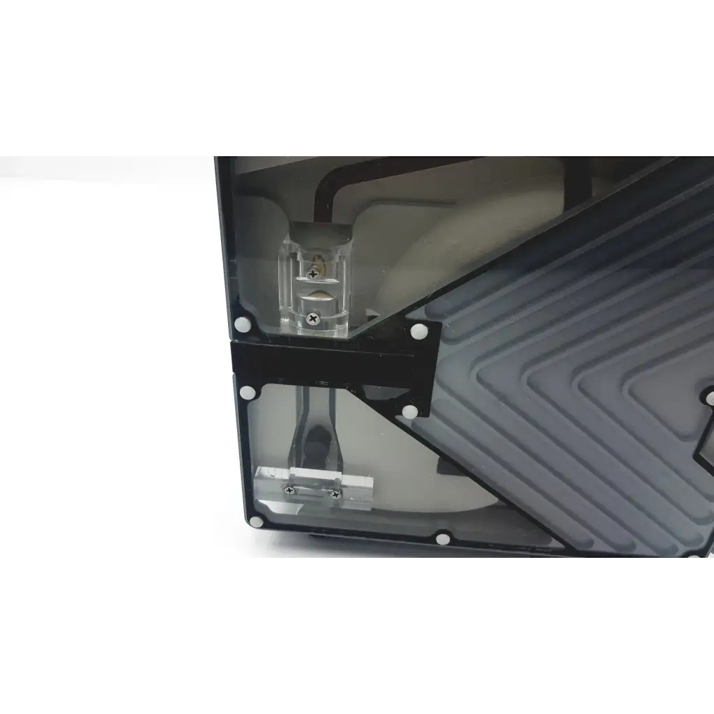 Black and transparent plastic housing with clear mechanical component inside belmont rapid infuser 750ml model fms2000