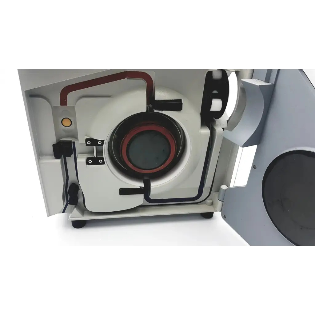 White industrial-grade belmont rapid infuser 750ml with circular dark viewing window framed by red and black components