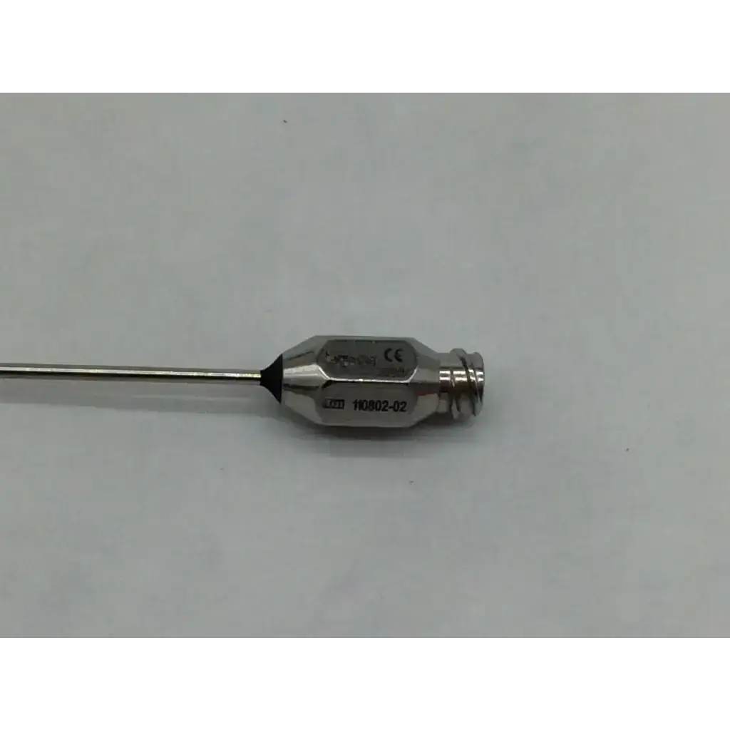 Stainless steel infiltration cannula coleman with hexagonal head and black tip featuring coleman tip luer lok connection