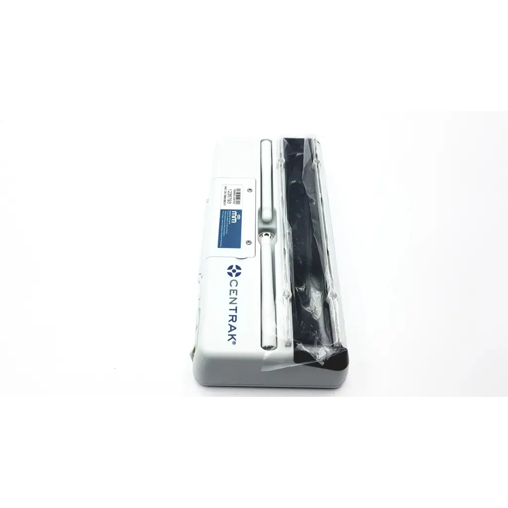White centrak glass squeegee with black rubber blade in clear plastic packaging for monitor itdk-325 g ab3-7 2923sm