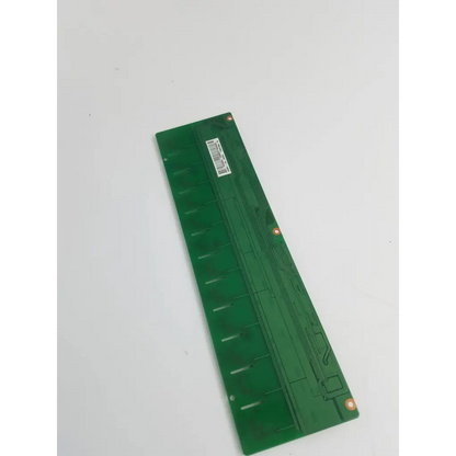 Green rectangular fr-4-86 control board with copper traces and mounting holes for cmo t871040.00 0 control board