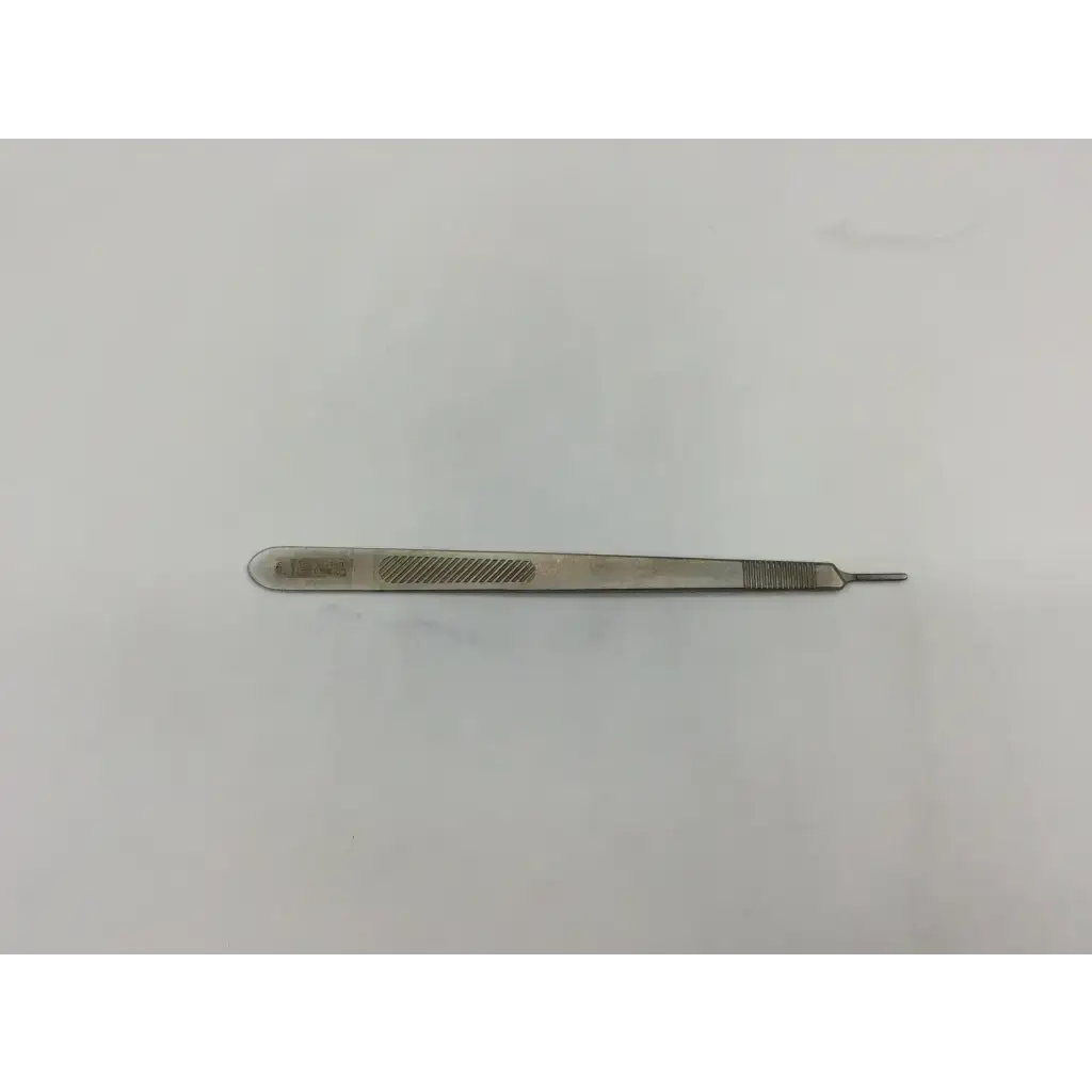 Load image into Gallery viewer, Codman 11-5535 Knife Handle 3L - Surgical Tool
