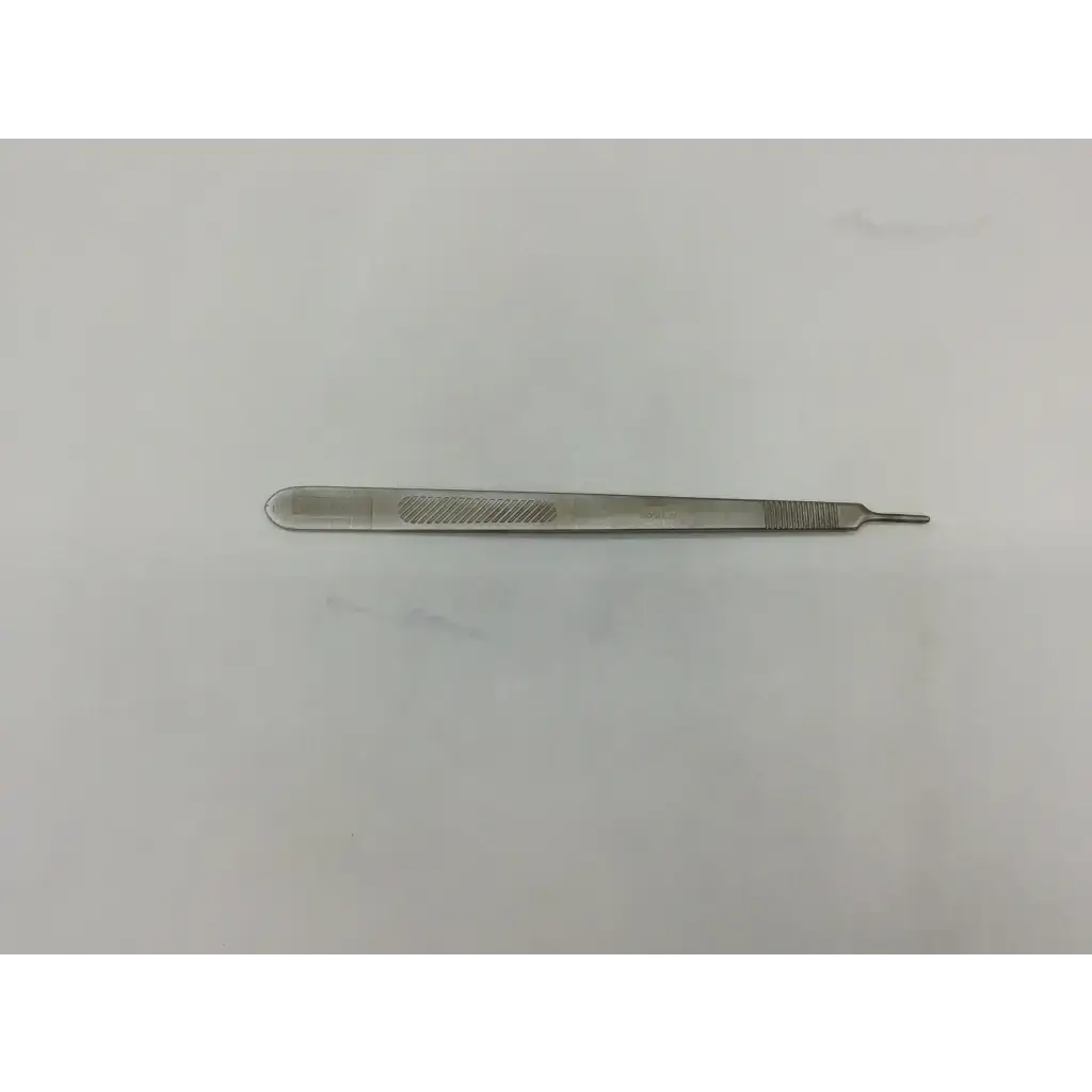 Load image into Gallery viewer, Codman 11-5535 Knife Handle 3L - Surgical Tool