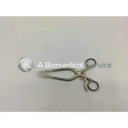 Stainless steel cardiovascular garett peripheral vascular retractor with curved handles and locking mechanism
