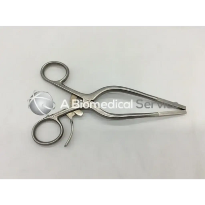 Stainless steel cardiovascular garett peripheral vascular retractor with curved handles and locking mechanism