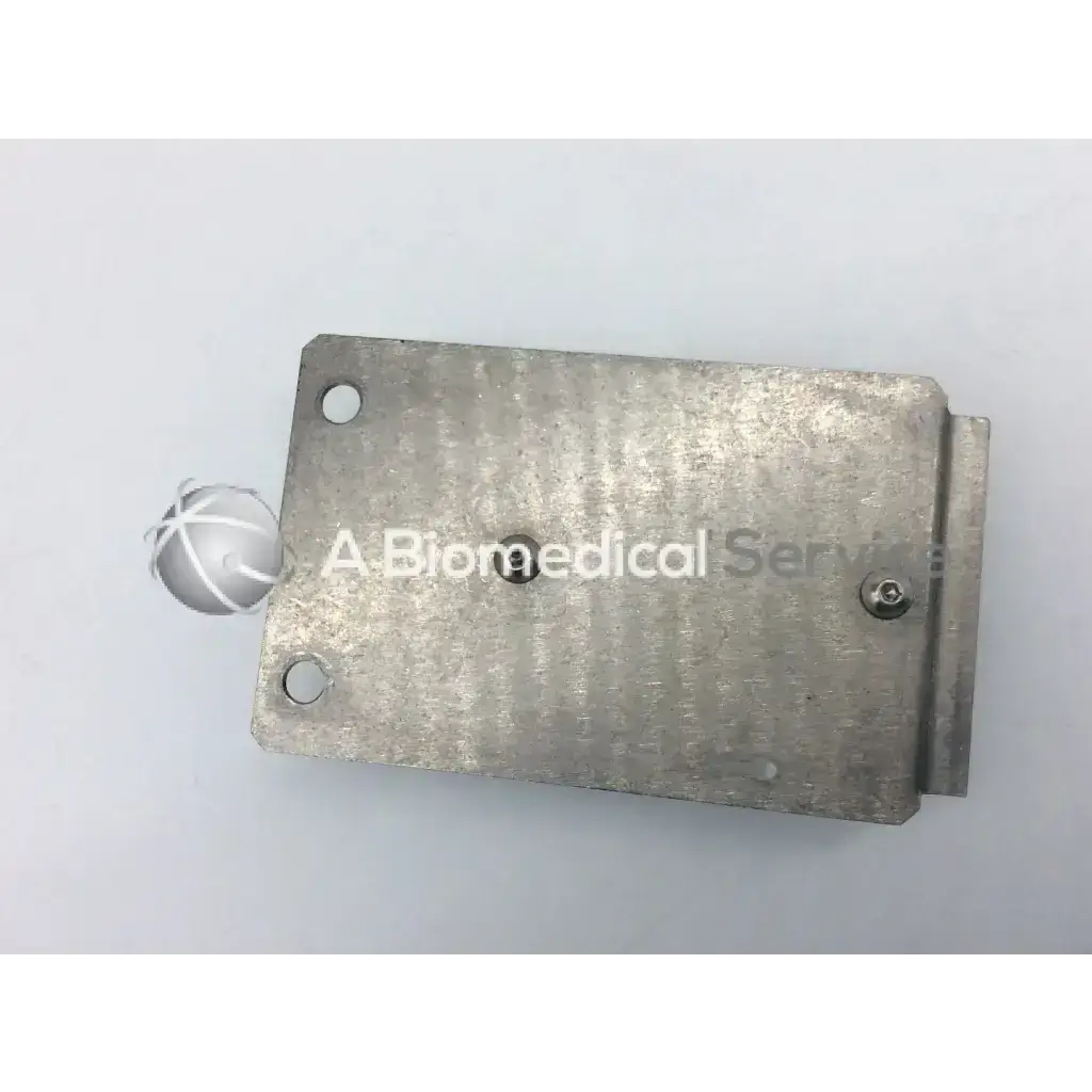 Silver metallic textured rectangular plate with four mounting holes for crydom d2425 relay 25a 240vac solid-state relay