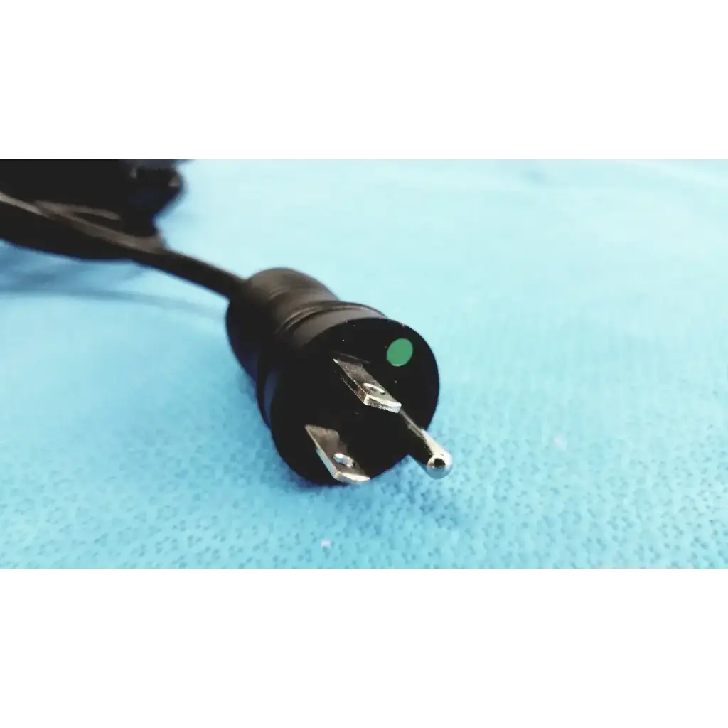 Black adapter power supply plug em110111m-190 with metallic prongs and green indicator light for edacpower elec em110111m-190