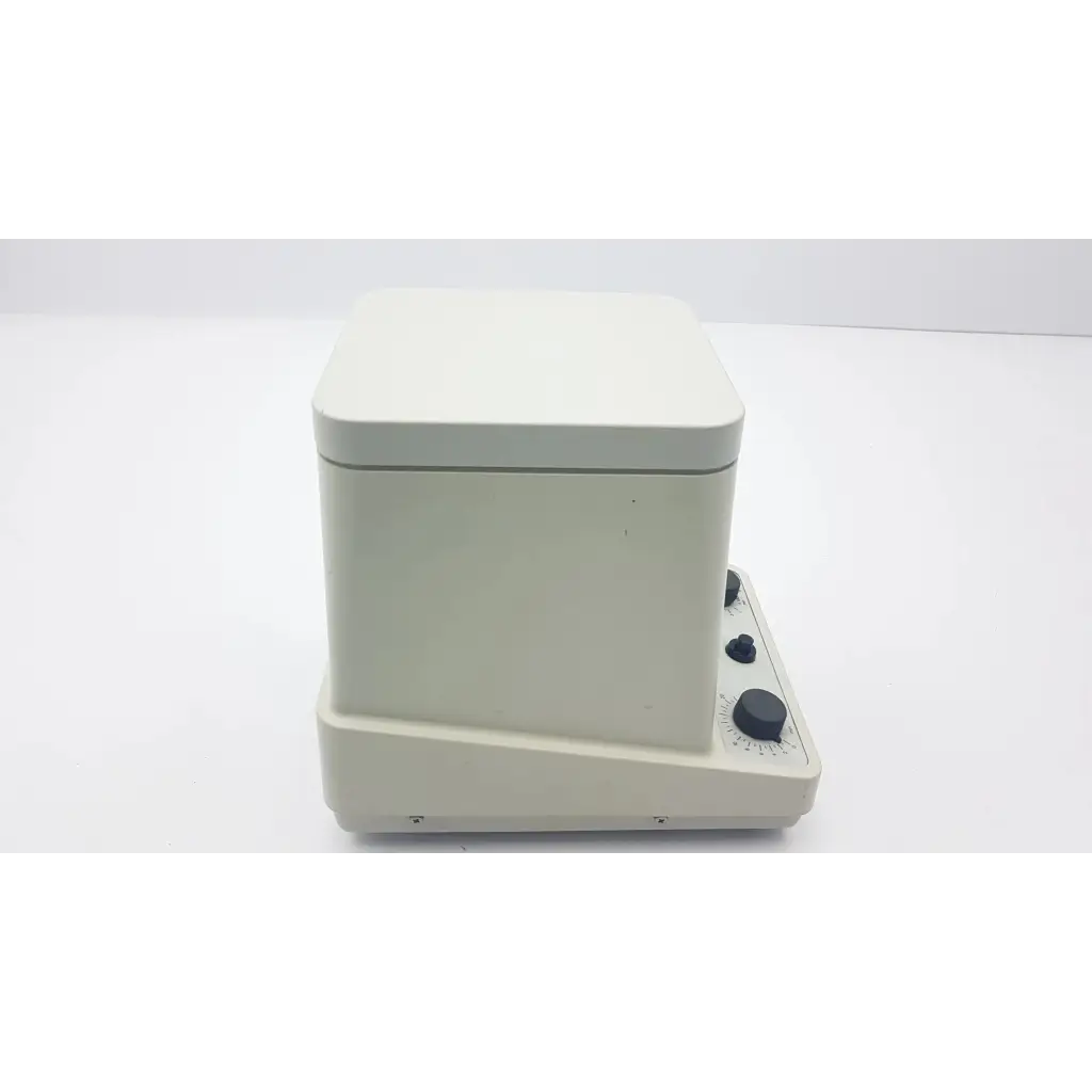 Load image into Gallery viewer, Eppendorf 5415C Analog Centrifuge with F45-18-11 Rotor