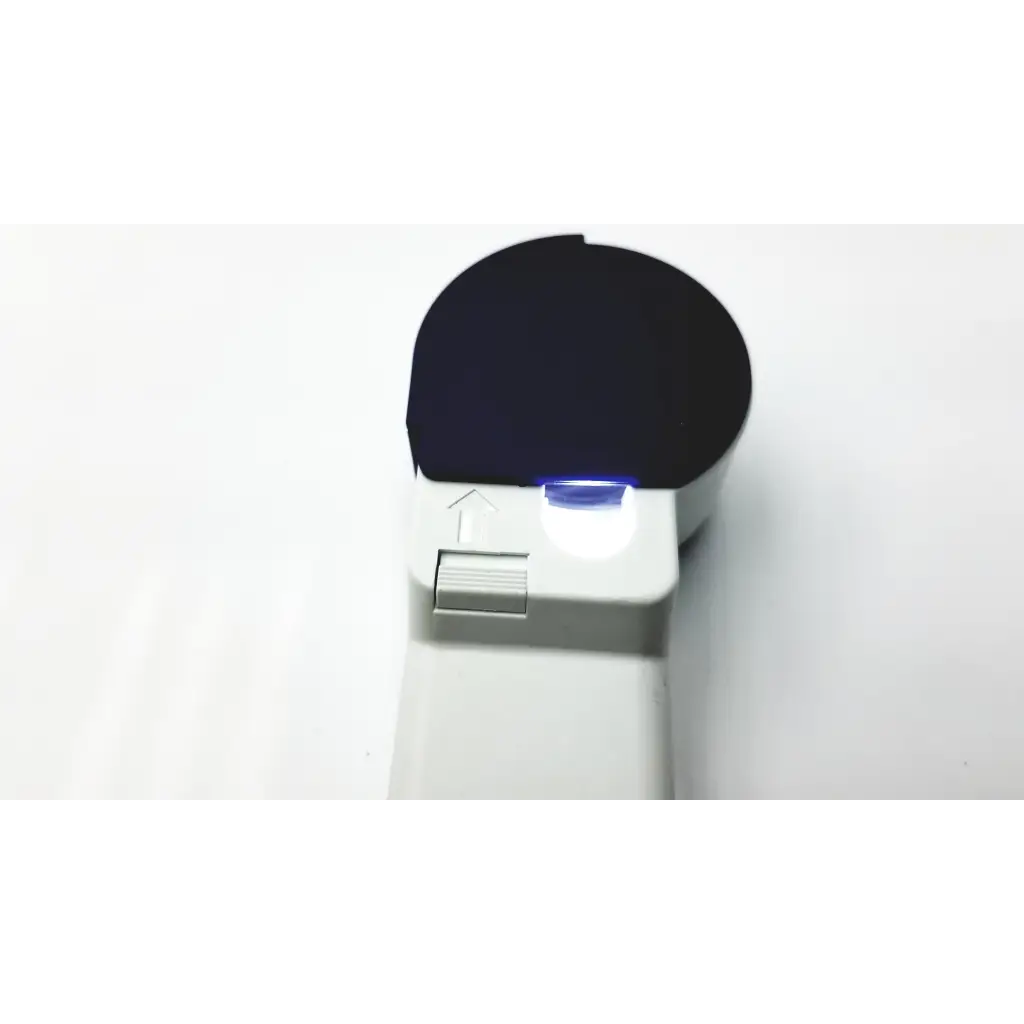 Load image into Gallery viewer, Eschenbach 7x / 28 D / 60 - Low Vision Magnifiers