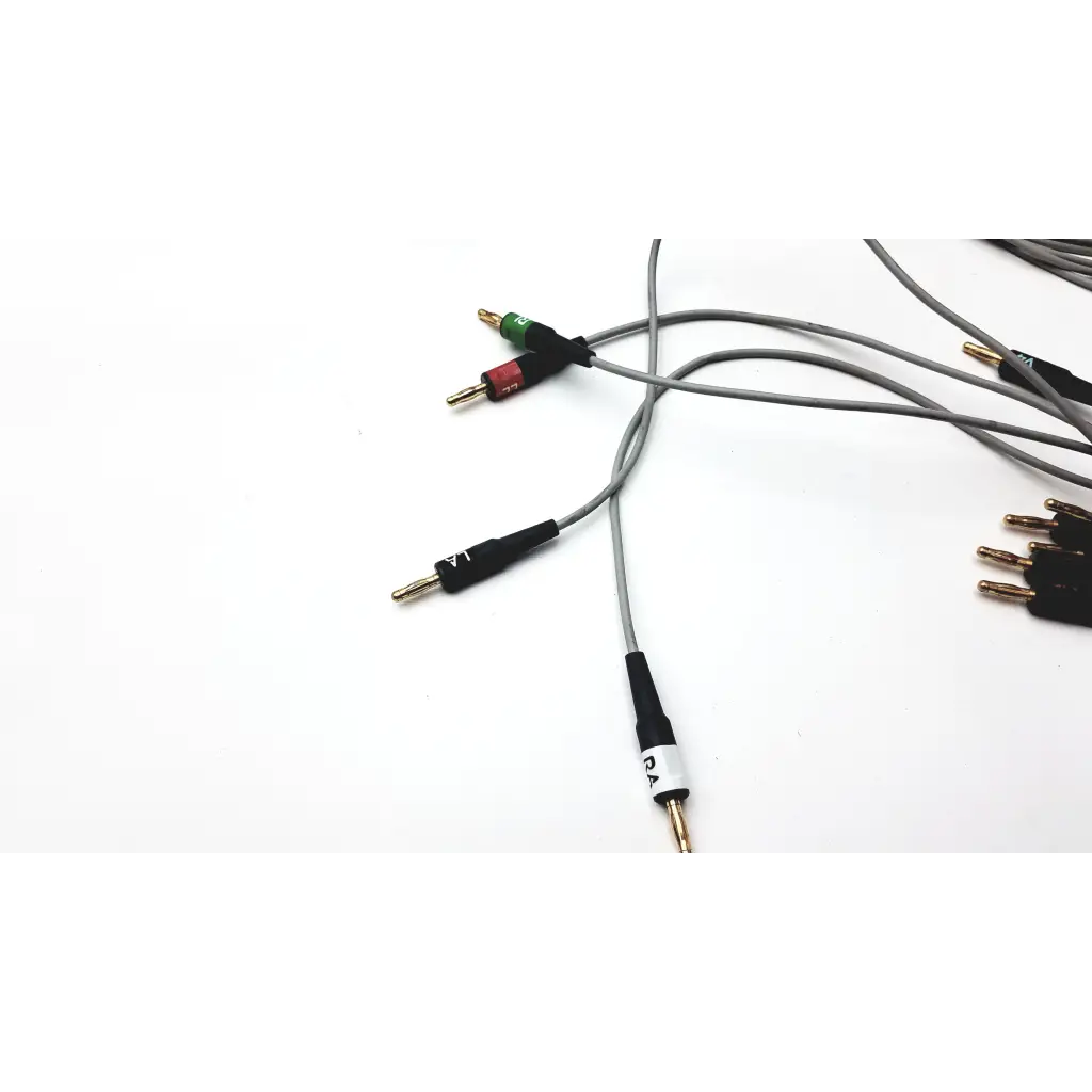 Gray audio cables with black connectors and gold-plated tips featuring red green and white rca plugs for module cam hd g-bbhc2-4e