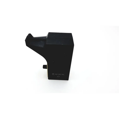 Black rectangular heine en30 power supply with angular arm and circular side detail for medical lighting devices