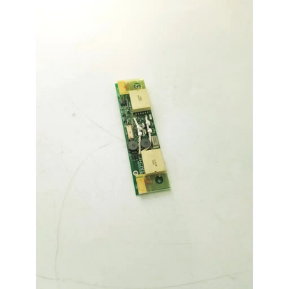 Green rectangular hitachi vnr10c209-inv inverter board with beige and black components for industrial use