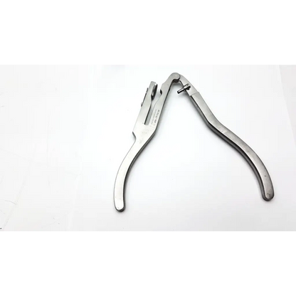 Silver hu-friedy rdp 888 0213 rubber dam punch with curved handles and precision cutting for biomedical service
