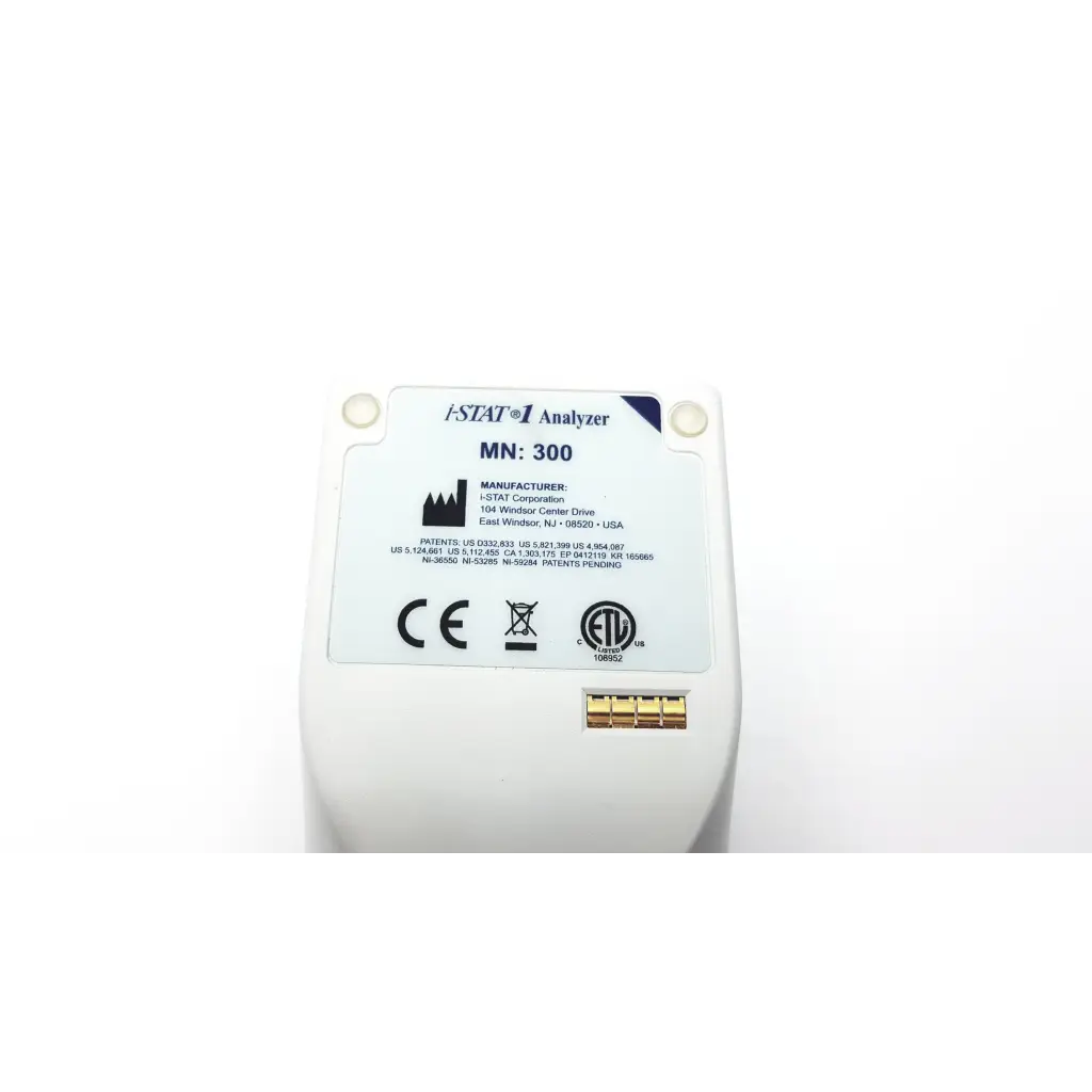 White plastic i-stat 1 analyzer blood hematology portable 300 with gold electrical contacts and manufacturer label