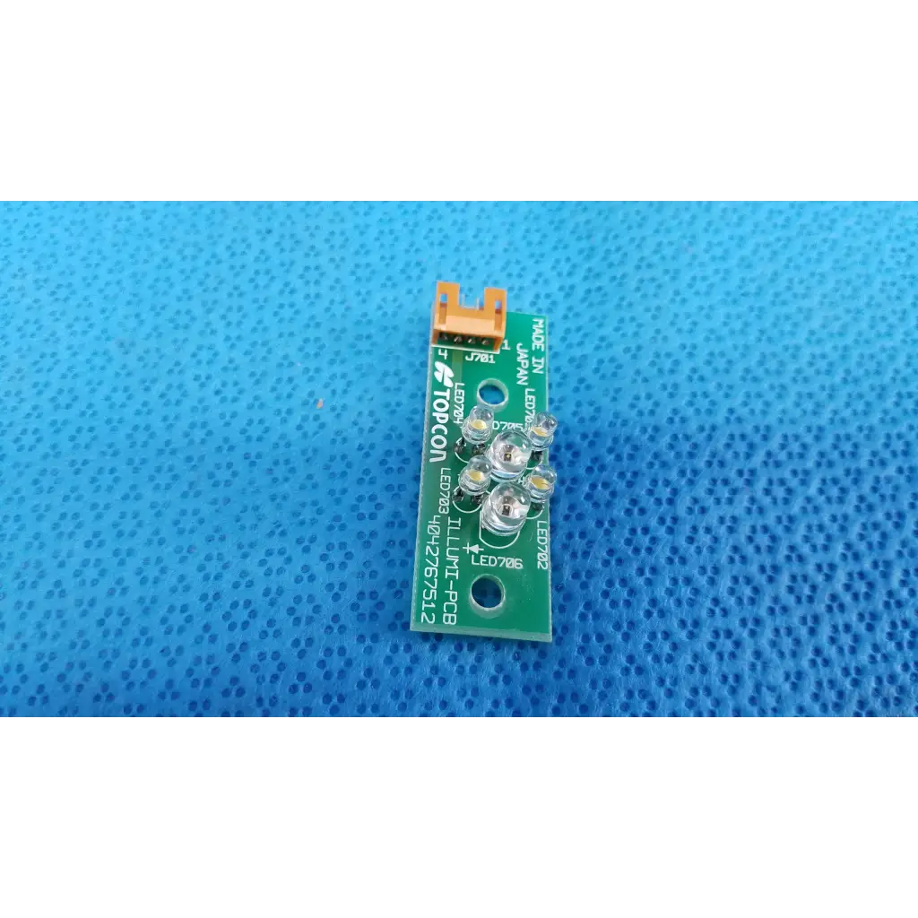Green printed circuit board with five clear leds for internal led illumination in topcon trc-nw6s retinal camera