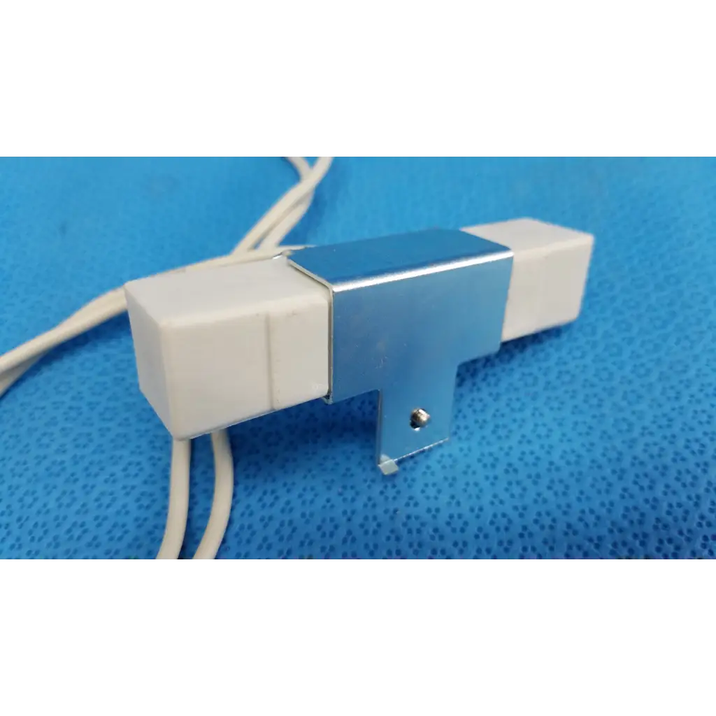 Blue and white plastic ceramic power resistor with metallic bracket for fundus retinal camera topcon trc-nw8 model