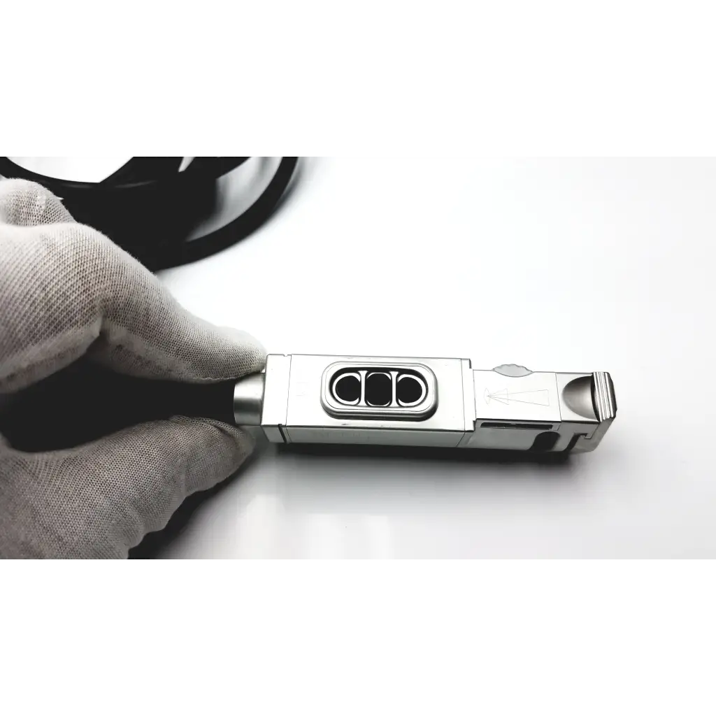 Load image into Gallery viewer, Karl Storz 22260131 IMAGE1 D1 Camera Head - Endoscope
