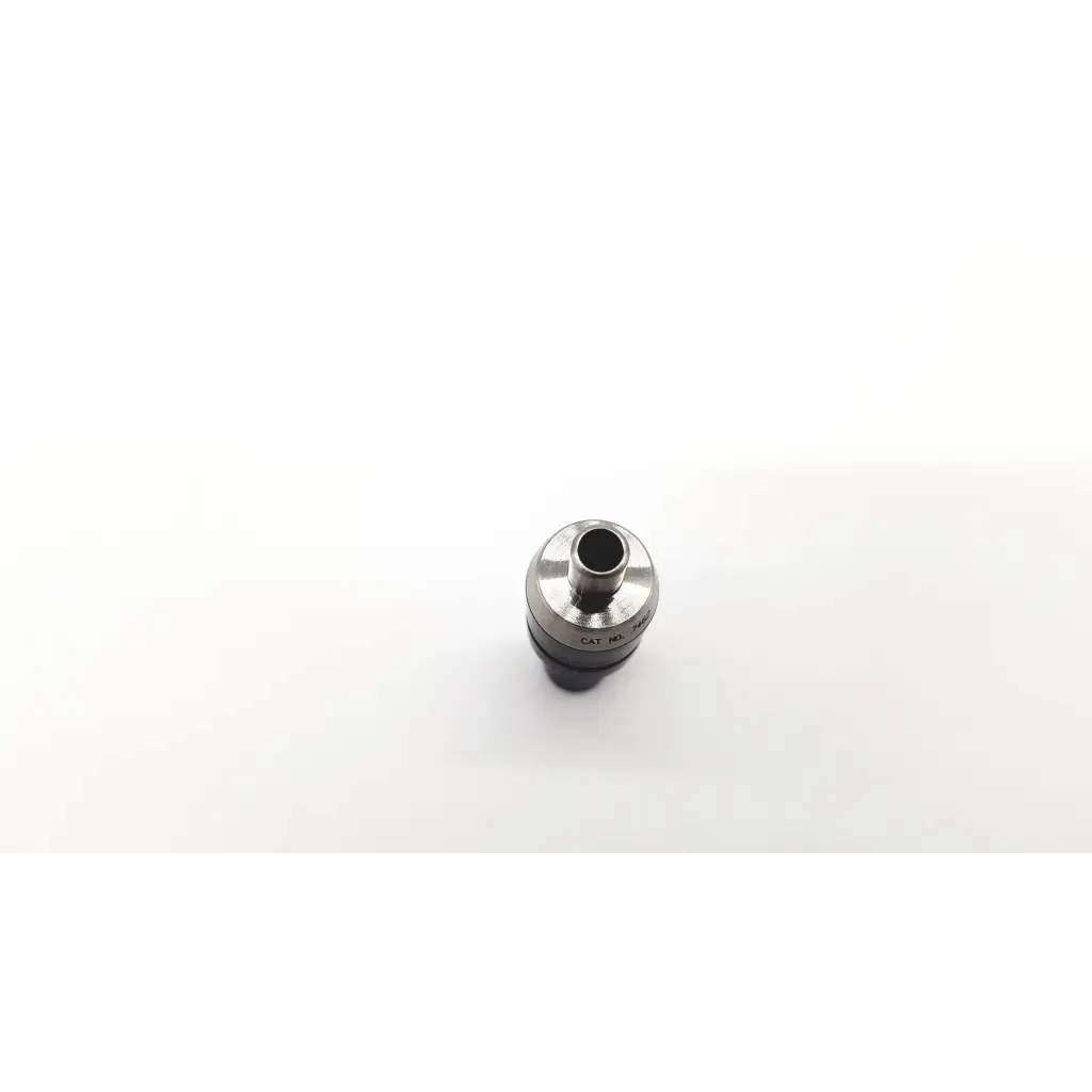 Load image into Gallery viewer, Linvatec 7462 Endoscopy Light Source Fitting Fiber Optic