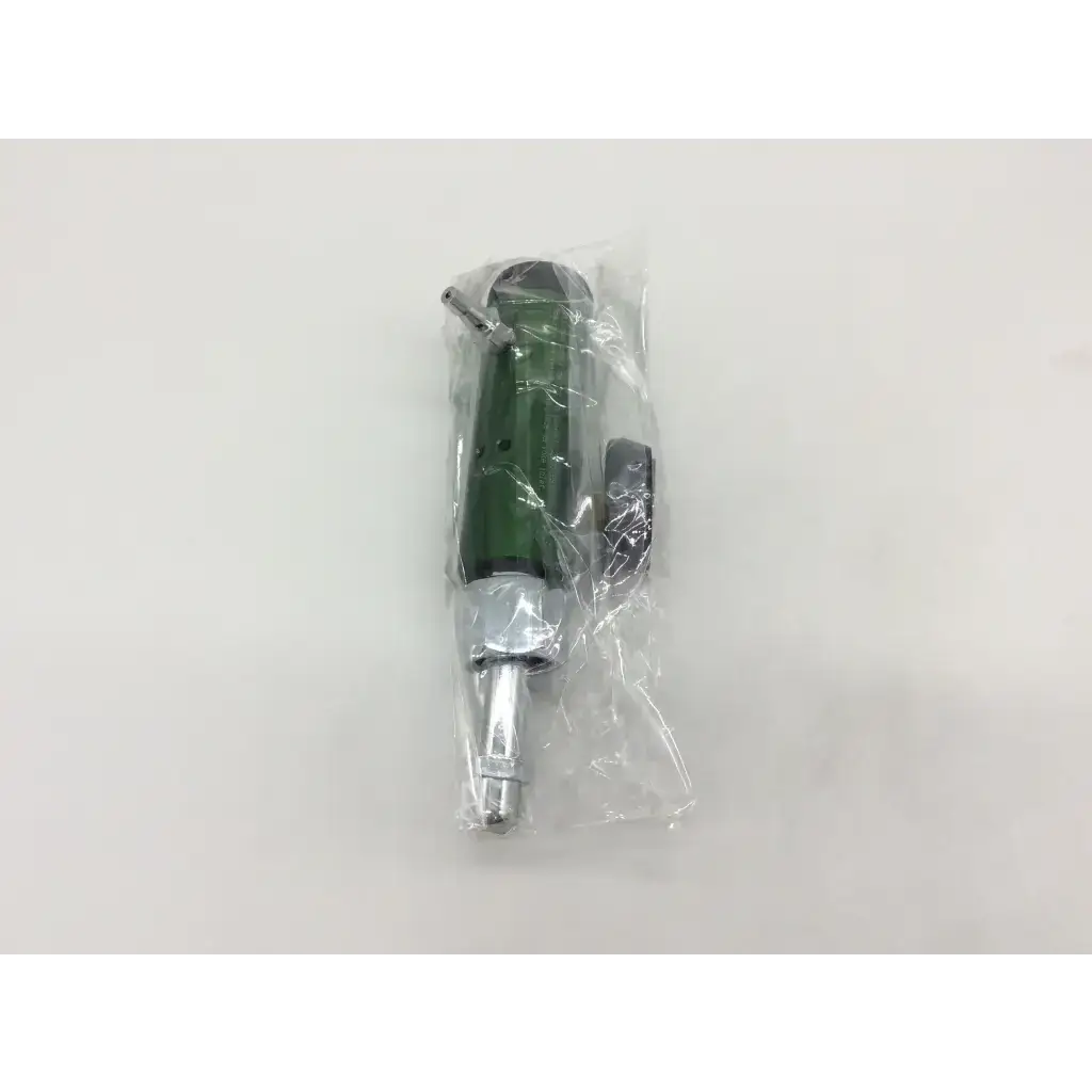 Load image into Gallery viewer, Medline HCS5408M Oxygen Regulator 0-8 LPM - Medical parts