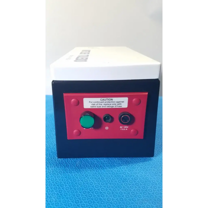Black and red mettler toledo haug en 8 slc power supply circuit breaker box with green push-button and ac 125v 10.5a label