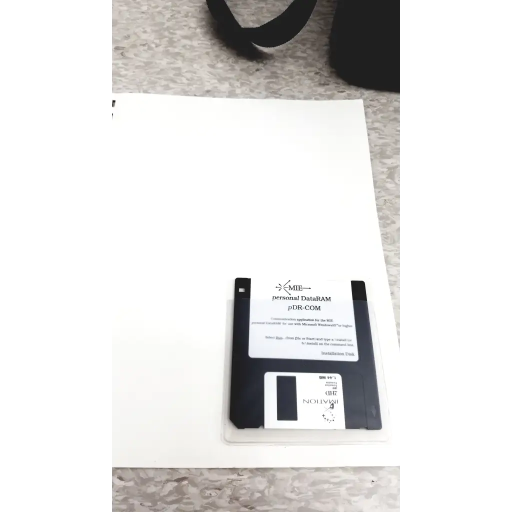 Black 3.5-inch mie personal dataram pdr-com floppy disk in clear plastic for mie personal aerosol monitor industrial hygiene use
