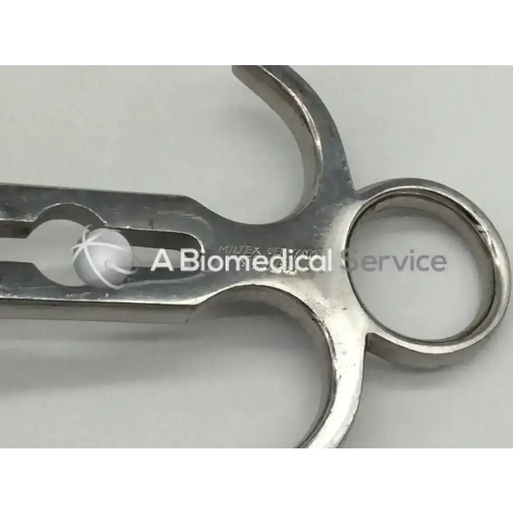 Load image into Gallery viewer, Miltex 11-432 Balfour Center Blade - Surgical Tool