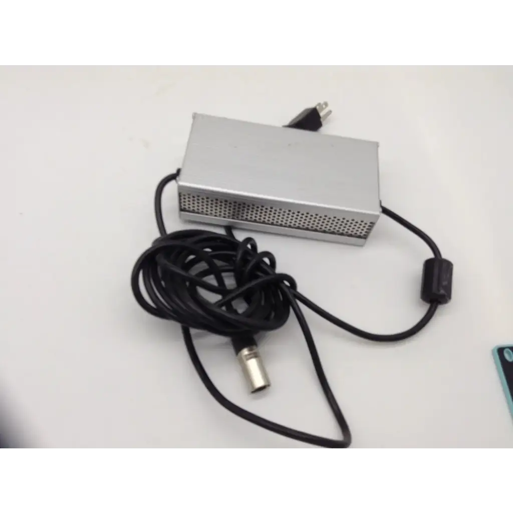 Load image into Gallery viewer, MRC Technology Inc. 24v Scooter/Wheelchair Battery Charger