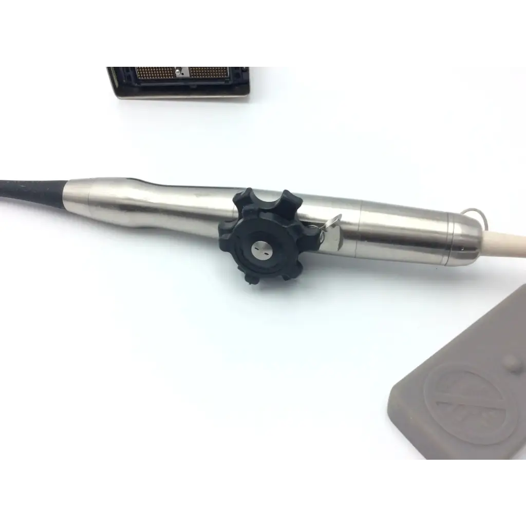 Philips s7-2t omni tee transducer with silver metallic probe black gear adjustment knob and beige cable