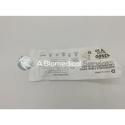 White premierpro fiber optic metal disposable laparoscope blade with silver spherical cap miller size 00