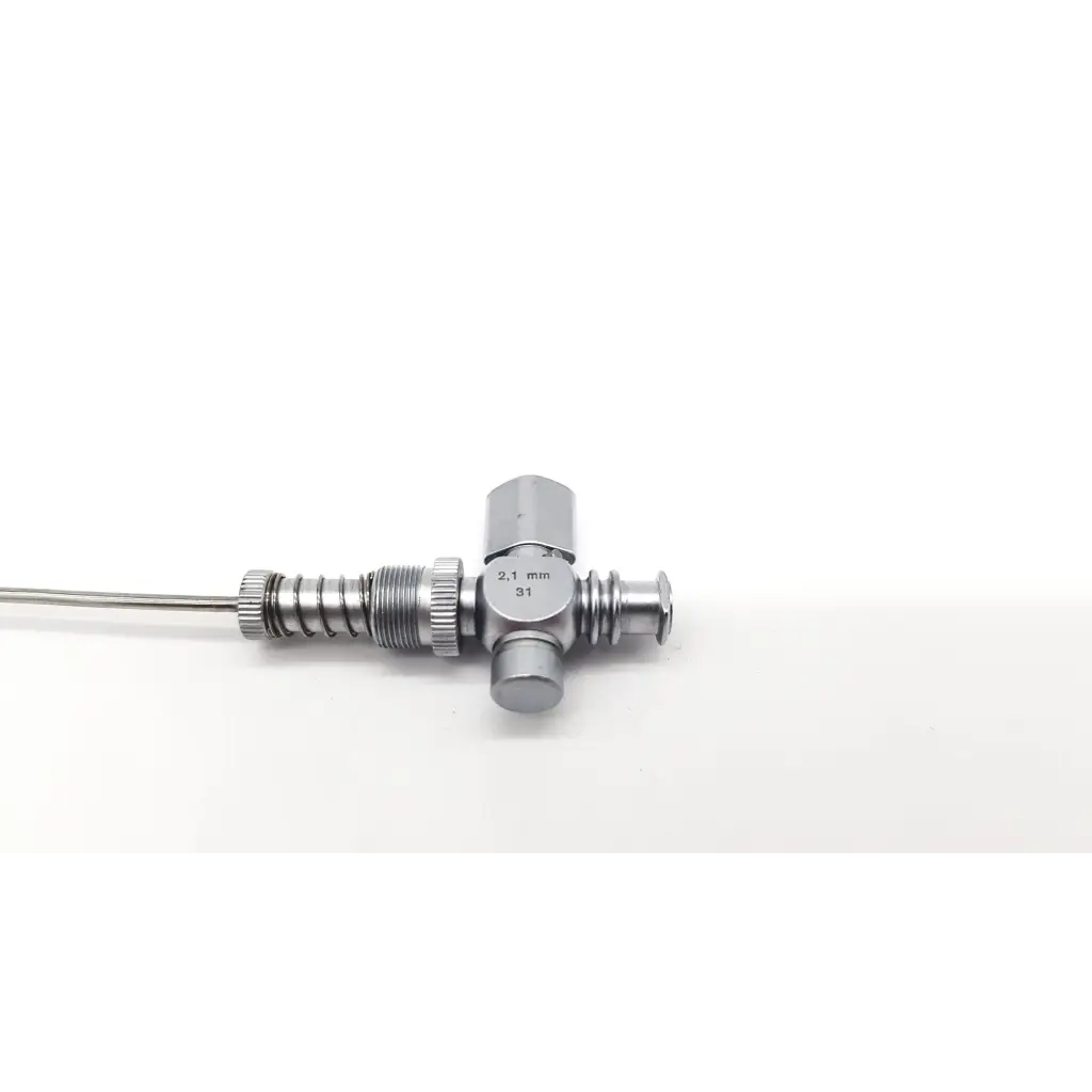 Silver-colored metallic richard wolf trocar needle with threaded body and cross-shaped handle 2.1mm size