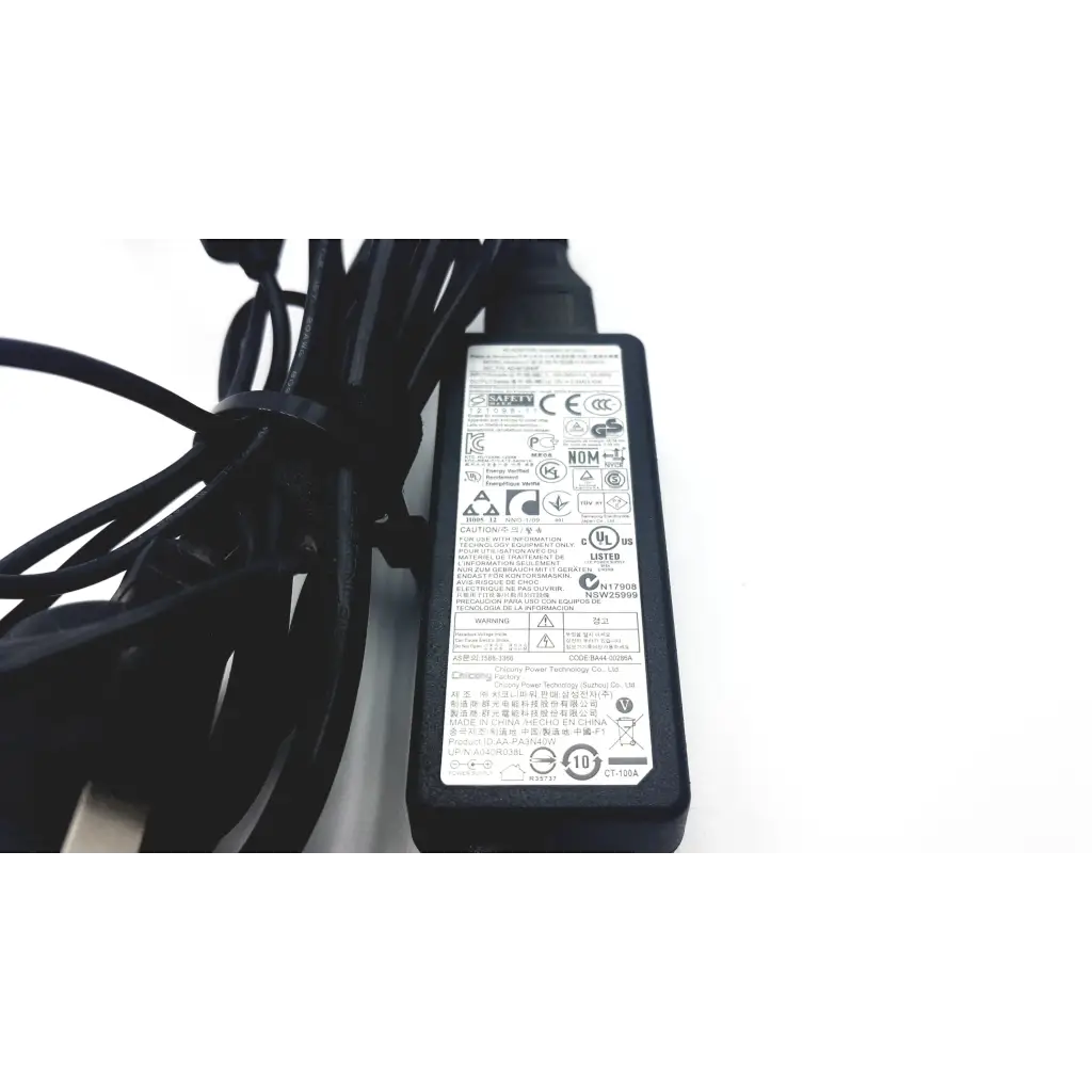 Load image into Gallery viewer, Samsung A12-040N1A AC Adapter Laptop Charger - Medical parts