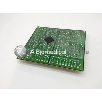 Green rectangular samsung fridge main control board da92-00447c with black integrated circuit chip at center
