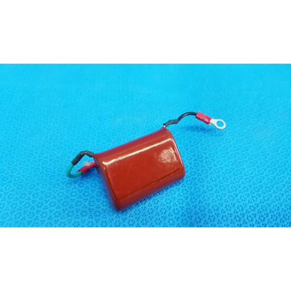 Red rectangular shizuki mpp 4.7k 630v high-voltage film capacitor with red and green wires for retinal camera use