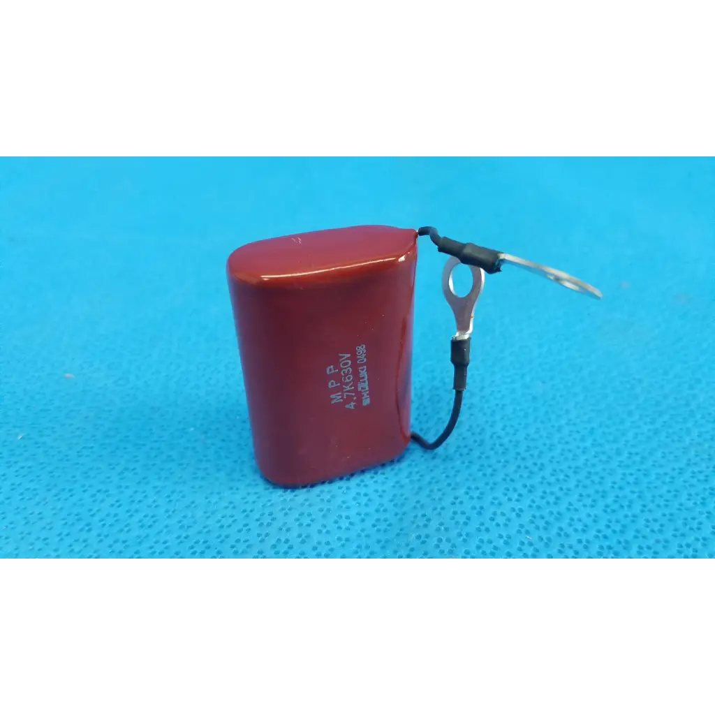 Red cylindrical shizuki mpp film capacitor 4.7k 630v with black wire and metal terminal for retinal camera use