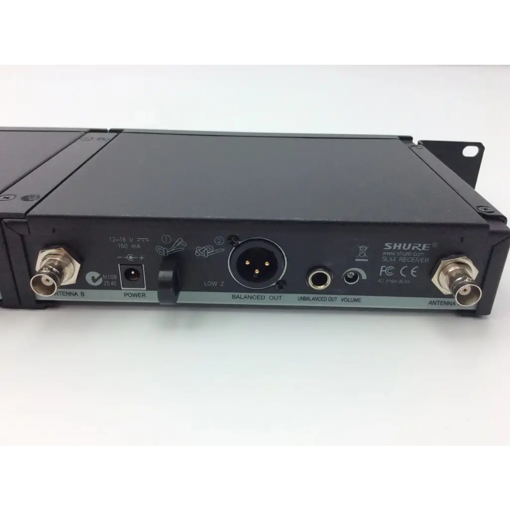 Load image into Gallery viewer, Shure SLX4 J3 572-596 MHz Receiver - Medical parts