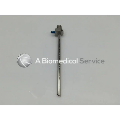 Smith & Nephew 72201742 arthrograde hip access cannula with slender silver shaft and blue-tipped hip access mechanism