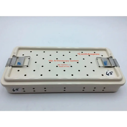 Beige smith & nephew case plastic hip arthroscopy system tray with perforated lid and metal latches aci 65 12731nj
