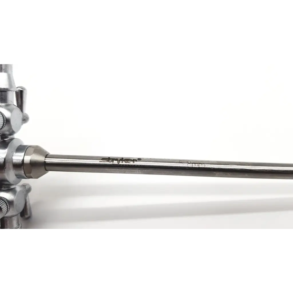 Load image into Gallery viewer, Stryker 747-031-550 5.8mm Cannula Single Valve - Surgical