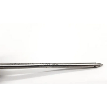 Stryker 747-031-550 sleek metallic cannula single valve needle with sharp point and engraved markings