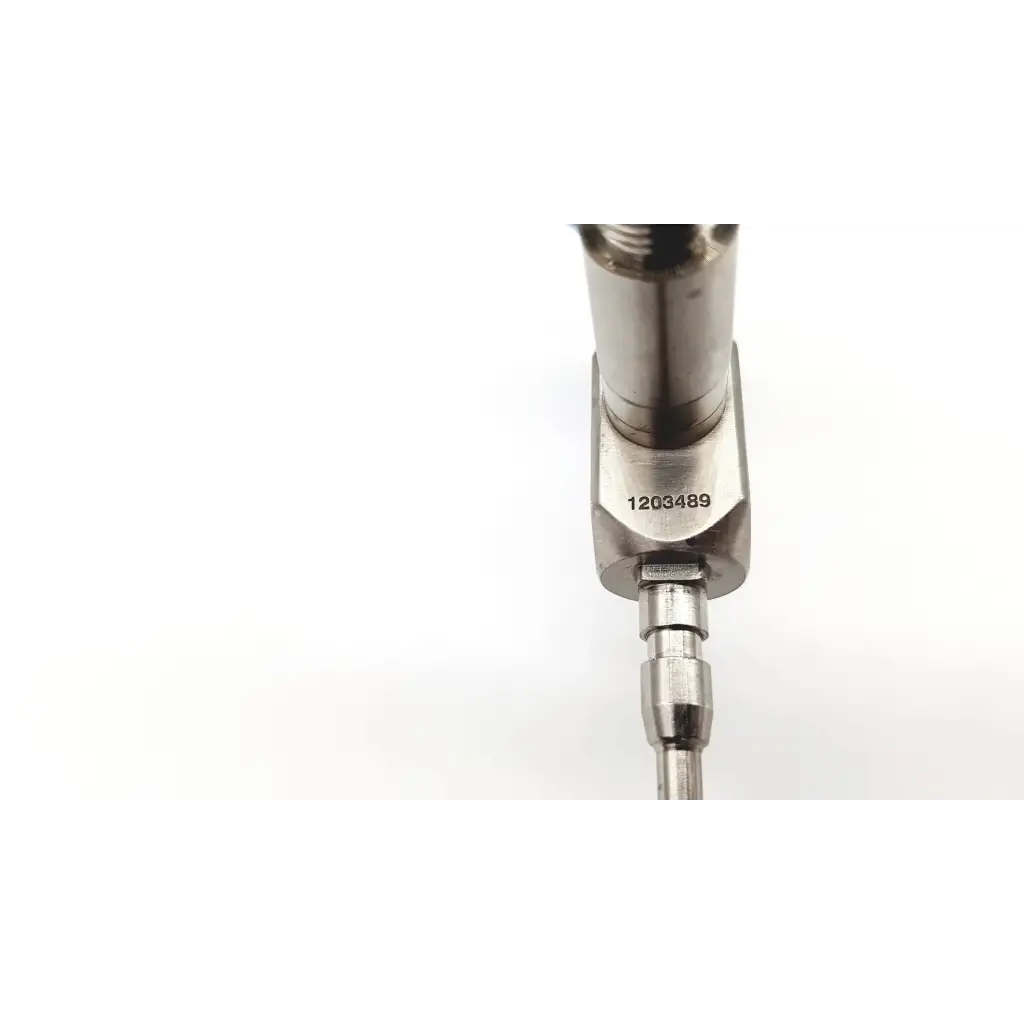 Silver metallic fuel injector with machined hexagonal base and threaded connections for stryker endoscopy 30° 4mm autoclave